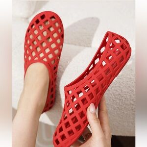 Women's Red Cutout Flats Slip-On Loafers